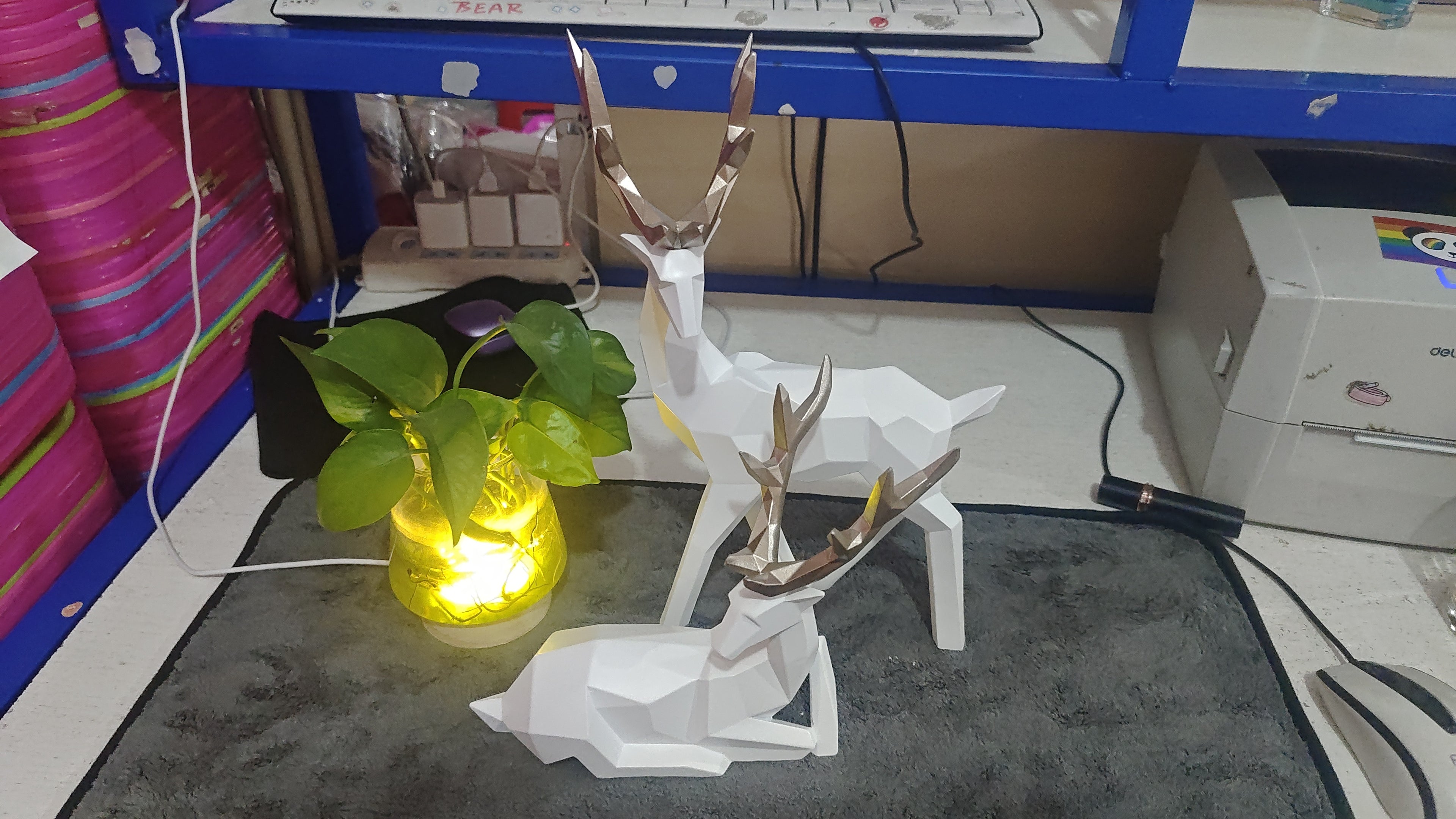 Resin Deer Sculpture – Modern Animal Figurine for Home Decor