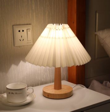 USB Vintage Pleated Table Lamp – Dimmable LED Lamp for Bedroom & Living Room Decor