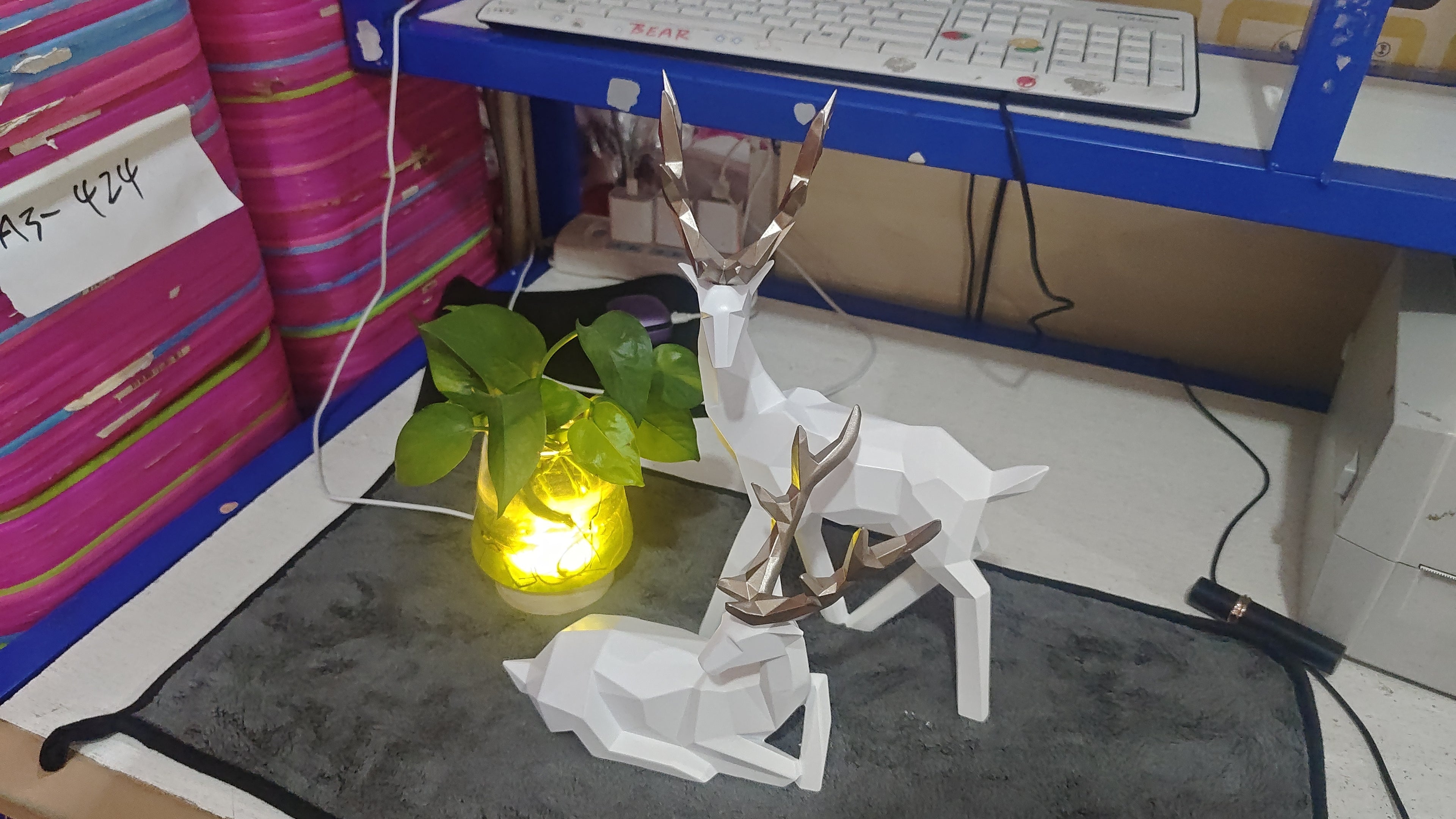 Resin Deer Sculpture – Modern Animal Figurine for Home Decor
